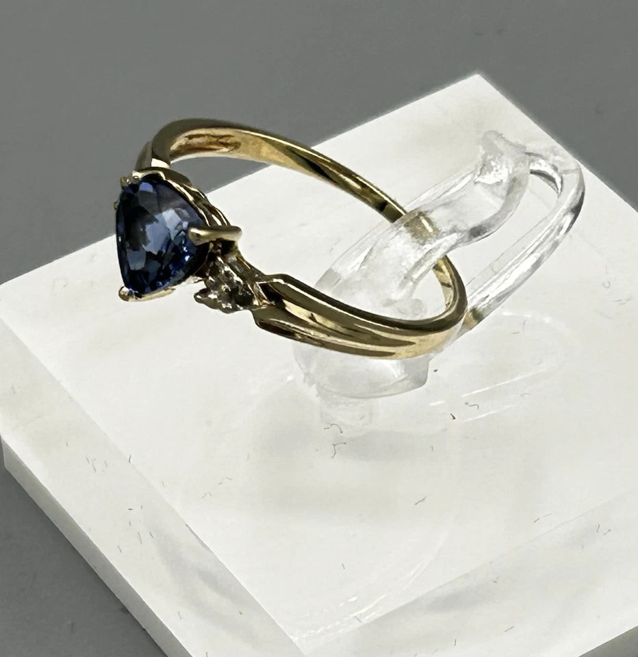 ESTATE Natural Blue Heart Shaped Sapphire & Diamond 10k Solid Yellow Gold Ring